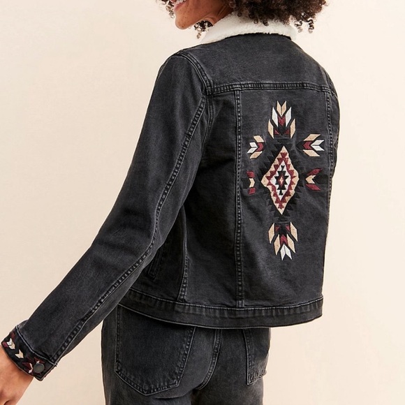 driftwood embroidered jean jacket Aztec design faux collar free people RTL $395 - Picture 3 of 13